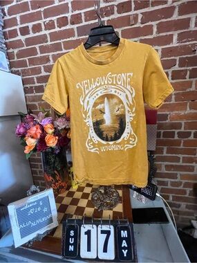 yellow Social Culture Yellowstone Wyoming graphic tee.